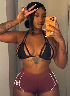 Zarra, I Am The Best In Squrting 🇷🇼 - escort in Ahmedabad Photo 1 of 4