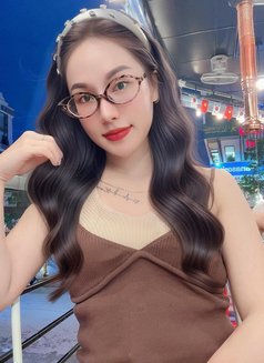 Zarra - puta in Ras al-Khaimah Photo 1 of 3