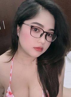 Zarra - escort in Ras al-Khaimah Photo 3 of 3