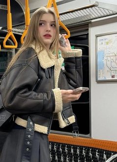 Zasmin Available Maldives - escort in Maldives Photo 3 of 3