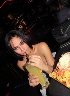 Zavia Khalifa - Transsexual escort in Taipei Photo 2 of 7