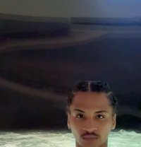 Zavionx - Male escort in Dubai