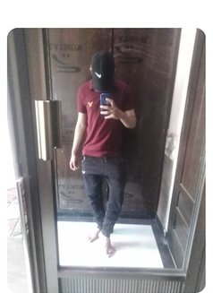 Gay Guy - Male escort in Lahore Photo 1 of 2