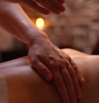 Žãÿ X̌ - masseur in Kathmandu