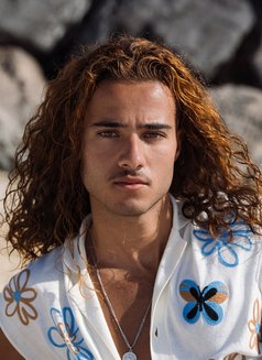 Zayan - Male escort in Dubai Photo 5 of 6