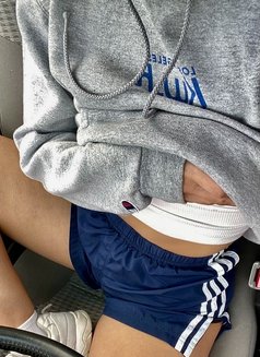 Zayd - Male escort in Riyadh Photo 9 of 30