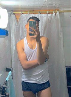 Zayd - Male escort in Riyadh Photo 28 of 30