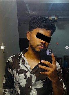 Zayed - Male escort in Kochi Photo 2 of 2