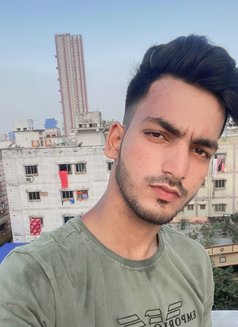 Zayn - Male escort in Kolkata Photo 7 of 7