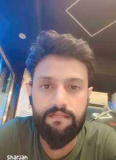 Zayn - Acompañantes masculino in Sharjah Photo 2 of 5