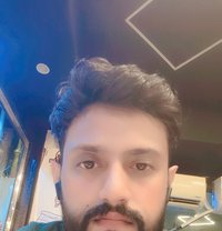 Zayn - Male escort in Sharjah