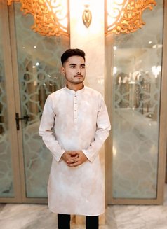 Zayn Rahman - Male escort in Dhaka Photo 10 of 13