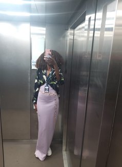 Sonie - puta in Nairobi Photo 2 of 4