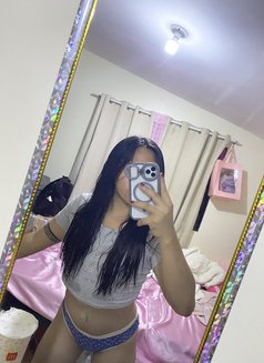 Hugecocktrish - Acompañantes transexual in Manila Photo 17 of 23