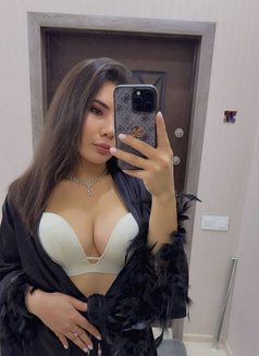 Zaza - escort in Pattaya Photo 2 of 8