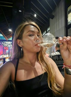 Zaza - escort in Bangkok Photo 5 of 7