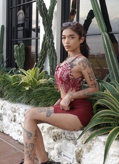 Zea Petite Girl in Bali - puta in Bali Photo 16 of 23