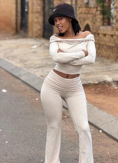 Heer GFE Doll - escort in Chennai Photo 3 of 5