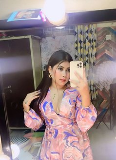 Zeba - puta in Dubai Photo 2 of 4