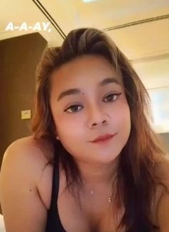 Zebby - Transsexual escort in Manila Photo 4 of 6