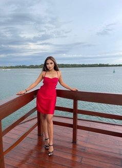 ZEE SEXY IN CANGGU - escort in Bali Photo 9 of 17