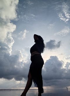 Zeee - escort in Kolkata Photo 3 of 3