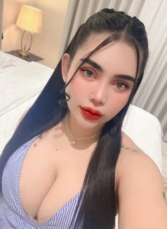 Somjeed - puta in Bangkok Photo 2 of 7