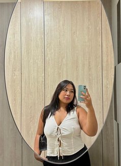 Zeeta - escort in Bali Photo 4 of 4