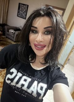 IZABELLA horny - Acompañantes transexual in Riyadh Photo 15 of 22
