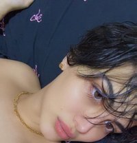 Zein - Intérprete transexual de adultos in Beirut