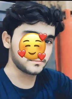 Zein Isaath - Male escort in Colombo Photo 1 of 2