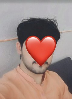 Zein Isaath - Male escort in Colombo Photo 2 of 2