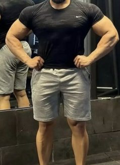 Zein - Male escort in Dubai Photo 4 of 5