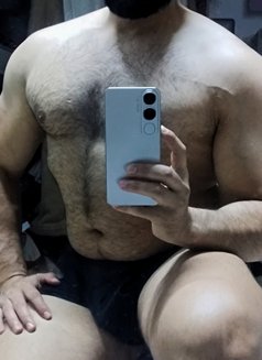 Zein - Male escort in Dubai Photo 3 of 3