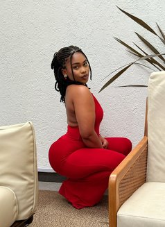 Zeina - escort in Nairobi Photo 2 of 6
