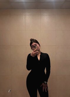 Zelda - escort in Dubai Photo 8 of 8
