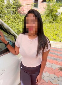 Zelena Ros - escort in Chennai Photo 8 of 8