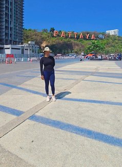 Zelena Ros - escort in Chennai Photo 11 of 11