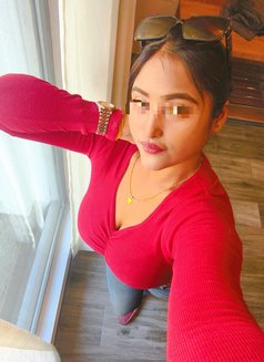 Jenny - escort in Kolkata Photo 1 of 5