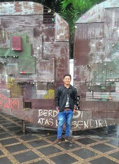 Zen Manly - Male escort in Bali Photo 4 of 7