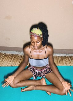 Zen - masseuse in Lagos, Nigeria Photo 1 of 10