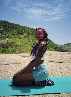 Zen - masseuse in Lagos, Nigeria Photo 7 of 10