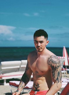 Zeng Manly - Male escort in Dubai Photo 4 of 19