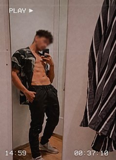 Zenin - Acompañantes masculino in Cairo Photo 1 of 4