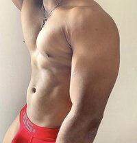 Zenon - Male adult performer in Dubai