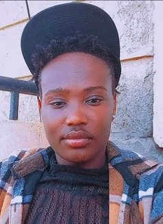 Zephyr - Male escort in Nairobi Photo 2 of 10