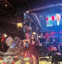 Zeslin - Transsexual escort in Mumbai