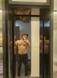 Zeus - Male escort in Dehradun, Uttarakhand Photo 3 of 3