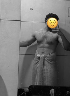 Zeus - Male escort in Hyderabad Photo 2 of 4