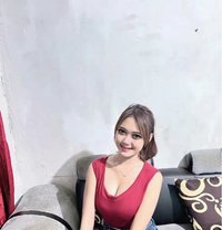 Zeva - Intérprete de adultos in Jakarta
